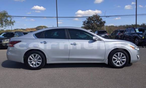 Buy Import Nissan Altima Silver Car in Sibiti in Lékoumou Buy Import Nissan Altima Silver Car in Sibiti in Lékoumou