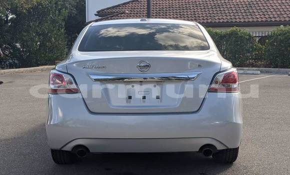 Buy Import Nissan Altima Silver Car in Sibiti in Lékoumou Buy Import Nissan Altima Silver Car in Sibiti in Lékoumou