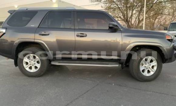 Acheter Import Voiture Toyota 4Runner Gris à Nkayi, Région de la Bouenza Acheter Import Voiture Toyota 4Runner Gris à Nkayi, Région de la Bouenza