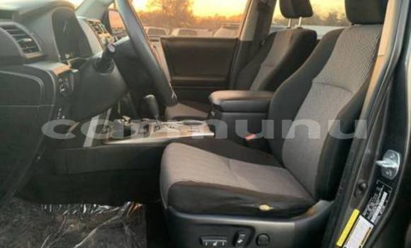 Acheter Import Voiture Toyota 4Runner Gris à Nkayi, Région de la Bouenza Acheter Import Voiture Toyota 4Runner Gris à Nkayi, Région de la Bouenza