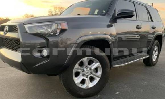 Acheter Import Voiture Toyota 4Runner Gris à Nkayi, Région de la Bouenza Acheter Import Voiture Toyota 4Runner Gris à Nkayi, Région de la Bouenza