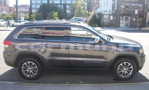Acheter Import Voiture Jeep Grand Cherokee Gris à Pointe–Noire, Région du Kouilou Acheter Import Voiture Jeep Grand Cherokee Gris à Pointe–Noire, Région du Kouilou