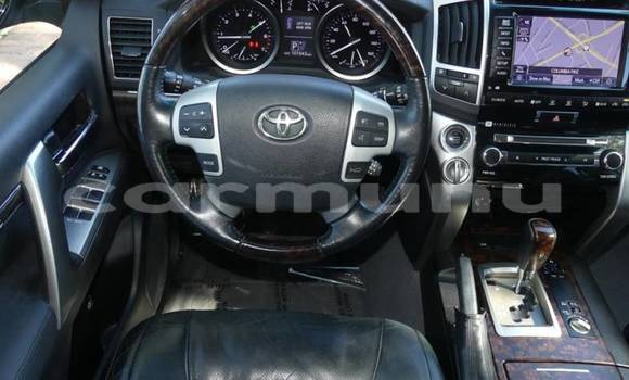 Buy Import Toyota Land Cruiser Silver Car in Black Point in Kouilou region Buy Import Toyota Land Cruiser Silver Car in Black Point in Kouilou region