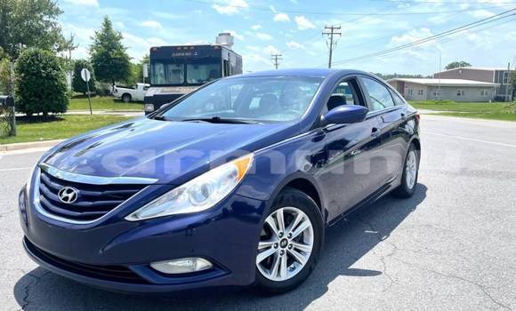 Buy Import Hyundai Sonata Blue Car in Black Point in Kouilou region Buy Import Hyundai Sonata Blue Car in Black Point in Kouilou region