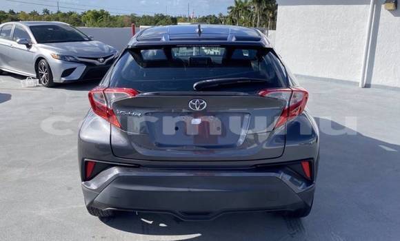 Acheter Import Voiture Toyota C-HR Gris à Pointe–Noire, Région du Kouilou Acheter Import Voiture Toyota C-HR Gris à Pointe–Noire, Région du Kouilou