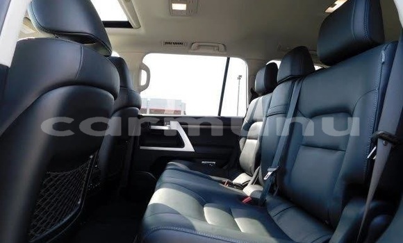 Buy Import Toyota Land Cruiser Black Car in Black Point in Kouilou region Buy Import Toyota Land Cruiser Black Car in Black Point in Kouilou region