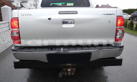Buy Import Toyota Hilux Silver Car in Black Point in Kouilou region Buy Import Toyota Hilux Silver Car in Black Point in Kouilou region