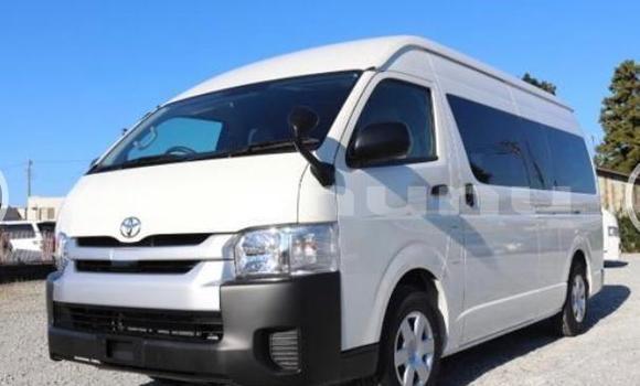 Acheter Occasion Voiture Toyota Hiace Blanc à Brazzaville, Commune de Brazzaville Acheter Occasion Voiture Toyota Hiace Blanc à Brazzaville, Commune de Brazzaville