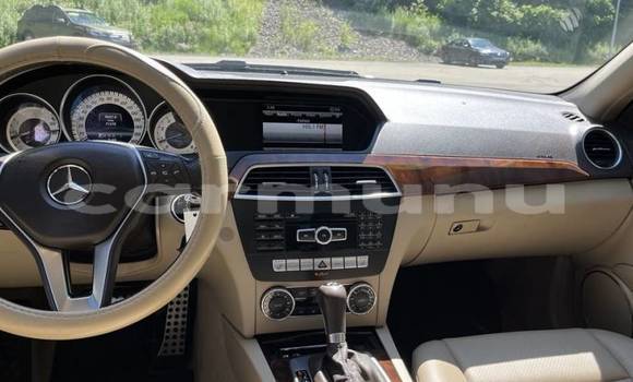 Buy Import Mercedes-Benz C–Class Black Car in Dolisie in Niari Region Buy Import Mercedes-Benz C–Class Black Car in Dolisie in Niari Region