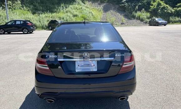 Buy Import Mercedes-Benz C–Class Black Car in Dolisie in Niari Region Buy Import Mercedes-Benz C–Class Black Car in Dolisie in Niari Region