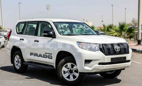 Buy Import Toyota Land Cruiser Prado White Car in Brazzaville in Municipality of Brazzaville Buy Import Toyota Land Cruiser Prado White Car in Brazzaville in Municipality of Brazzaville