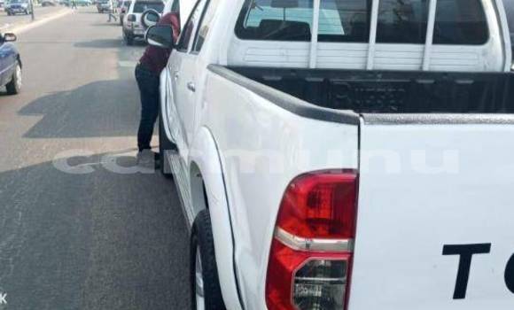 Acheter Occasion Voiture Toyota Hiluxe VIGO Blanc à Brazzaville, Commune de Brazzaville Acheter Occasion Voiture Toyota Hiluxe VIGO Blanc à Brazzaville, Commune de Brazzaville