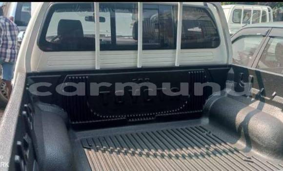 Acheter Occasion Voiture Toyota Hiluxe VIGO Blanc à Brazzaville, Commune de Brazzaville Acheter Occasion Voiture Toyota Hiluxe VIGO Blanc à Brazzaville, Commune de Brazzaville