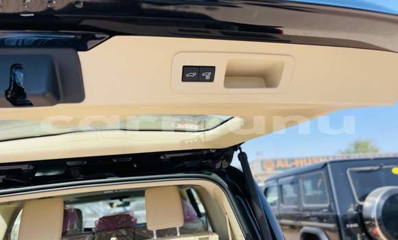 Acheter Occasion Voiture Toyota Land Cruiser Noir à Djambala, Plateaux Acheter Occasion Voiture Toyota Land Cruiser Noir à Djambala, Plateaux