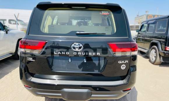 Acheter Occasion Voiture Toyota Land Cruiser Noir à Djambala, Plateaux Acheter Occasion Voiture Toyota Land Cruiser Noir à Djambala, Plateaux