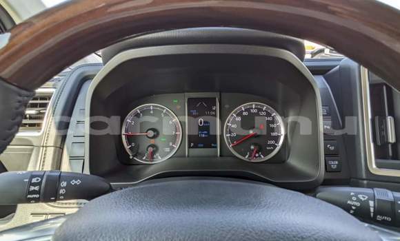 Acheter Occasion Voiture Toyota Granvia Noir à Import - Dubai, Région de la Bouenza Acheter Occasion Voiture Toyota Granvia Noir à Import - Dubai, Région de la Bouenza