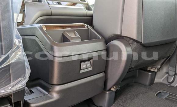 Acheter Occasion Voiture Toyota Granvia Noir à Import - Dubai, Région de la Bouenza Acheter Occasion Voiture Toyota Granvia Noir à Import - Dubai, Région de la Bouenza