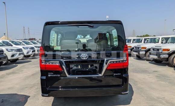Acheter Occasion Voiture Toyota Granvia Noir à Import - Dubai, Région de la Bouenza Acheter Occasion Voiture Toyota Granvia Noir à Import - Dubai, Région de la Bouenza