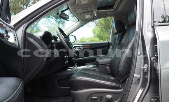 Acheter Occasion Voiture Nissan Pathfinder Gris à Ouésso, Sangha Acheter Occasion Voiture Nissan Pathfinder Gris à Ouésso, Sangha