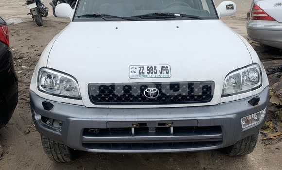 Acheter Occasion Voiture Toyota RAV4 Blanc à Pointe–Noire, Région du Kouilou Acheter Occasion Voiture Toyota RAV4 Blanc à Pointe–Noire, Région du Kouilou