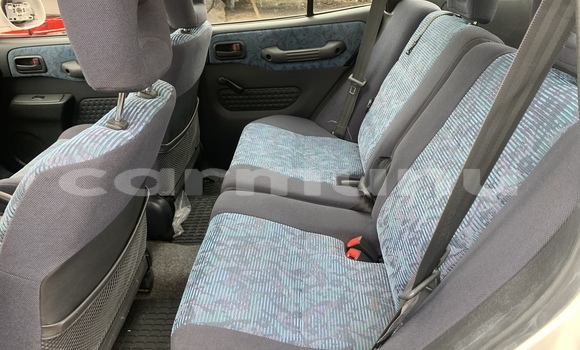 Acheter Occasion Voiture Toyota RAV4 Blanc à Pointe–Noire, Région du Kouilou Acheter Occasion Voiture Toyota RAV4 Blanc à Pointe–Noire, Région du Kouilou