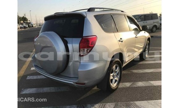 Buy Import Toyota HiAce Other Truck in Import - Dubai in Region of Bouenza Buy Import Toyota HiAce Other Truck in Import - Dubai in Region of Bouenza