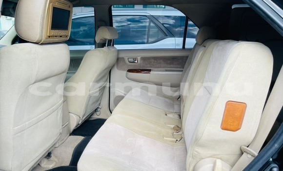 Acheter Occasion Voiture Toyota Fortuner Noir à Pointe–Noire, Région du Kouilou Acheter Occasion Voiture Toyota Fortuner Noir à Pointe–Noire, Région du Kouilou