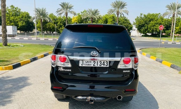 Acheter Occasion Voiture Toyota Fortuner Noir à Pointe–Noire, Région du Kouilou Acheter Occasion Voiture Toyota Fortuner Noir à Pointe–Noire, Région du Kouilou