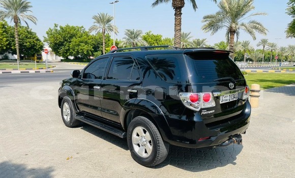Acheter Occasion Voiture Toyota Fortuner Noir à Pointe–Noire, Région du Kouilou Acheter Occasion Voiture Toyota Fortuner Noir à Pointe–Noire, Région du Kouilou