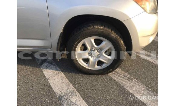 Buy Import Toyota HiAce Other Truck in Import - Dubai in Region of Bouenza Buy Import Toyota HiAce Other Truck in Import - Dubai in Region of Bouenza