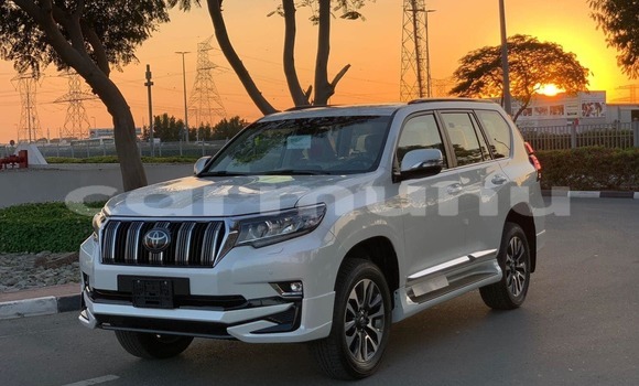 Acheter Occasion Voiture Toyota Land Cruiser Prado Blanc à Pointe–Noire, Région du Kouilou Acheter Occasion Voiture Toyota Land Cruiser Prado Blanc à Pointe–Noire, Région du Kouilou