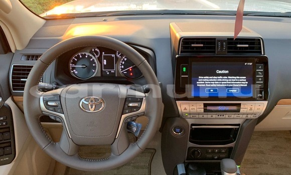 Acheter Occasion Voiture Toyota Land Cruiser Prado Blanc à Pointe–Noire, Région du Kouilou Acheter Occasion Voiture Toyota Land Cruiser Prado Blanc à Pointe–Noire, Région du Kouilou