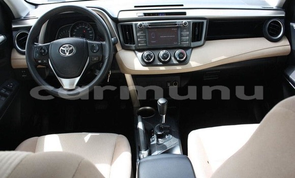 Acheter Occasion Voiture Toyota RAV4 Blanc à Pointe–Noire, Région du Kouilou Acheter Occasion Voiture Toyota RAV4 Blanc à Pointe–Noire, Région du Kouilou