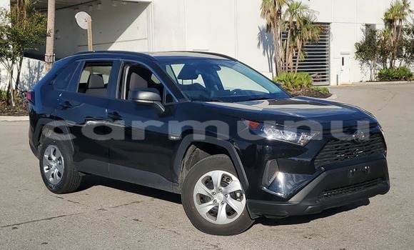 Acheter Occasion Voiture Toyota RAV4 Noir à Pointe–Noire, Région du Kouilou Acheter Occasion Voiture Toyota RAV4 Noir à Pointe–Noire, Région du Kouilou