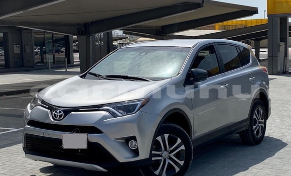 Acheter Occasion Voiture Toyota RAV4 Beige à Pointe–Noire, Région du Kouilou Acheter Occasion Voiture Toyota RAV4 Beige à Pointe–Noire, Région du Kouilou