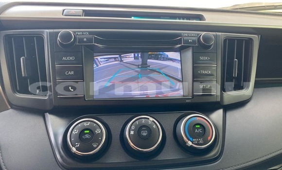 Acheter Occasion Voiture Toyota RAV4 Beige à Pointe–Noire, Région du Kouilou Acheter Occasion Voiture Toyota RAV4 Beige à Pointe–Noire, Région du Kouilou