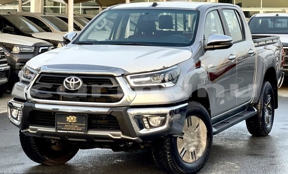 Acheter Neuf Voiture Toyota Hilux Blanc à Pointe–Noire, Région du Kouilou Acheter Neuf Voiture Toyota Hilux Blanc à Pointe–Noire, Région du Kouilou