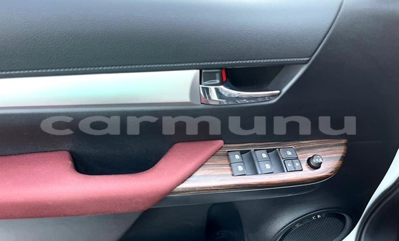 Acheter Neuf Voiture Toyota Hilux Blanc à Pointe–Noire, Région du Kouilou Acheter Neuf Voiture Toyota Hilux Blanc à Pointe–Noire, Région du Kouilou
