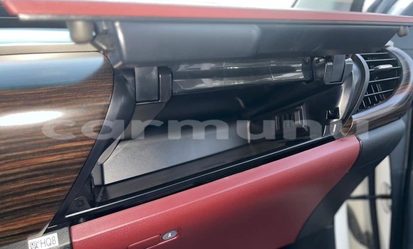 Acheter Neuf Voiture Toyota Hilux Blanc à Pointe–Noire, Région du Kouilou Acheter Neuf Voiture Toyota Hilux Blanc à Pointe–Noire, Région du Kouilou