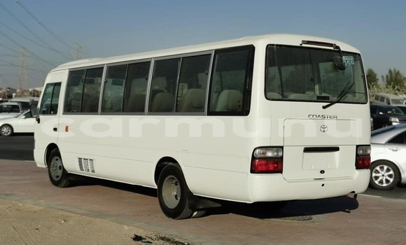 Acheter Occasion Voiture Toyota Coaster Blanc à Pointe–Noire, Région du Kouilou Acheter Occasion Voiture Toyota Coaster Blanc à Pointe–Noire, Région du Kouilou