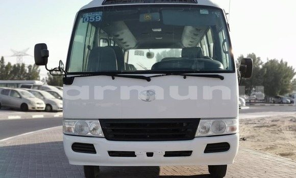 Acheter Occasion Voiture Toyota Coaster Blanc à Pointe–Noire, Région du Kouilou Acheter Occasion Voiture Toyota Coaster Blanc à Pointe–Noire, Région du Kouilou