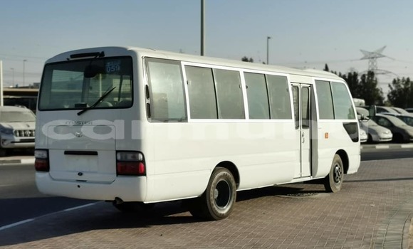 Acheter Occasion Voiture Toyota Coaster Blanc à Pointe–Noire, Région du Kouilou Acheter Occasion Voiture Toyota Coaster Blanc à Pointe–Noire, Région du Kouilou