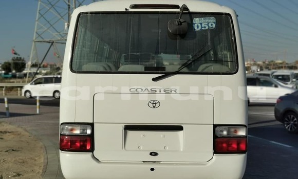 Acheter Occasion Voiture Toyota Coaster Blanc à Pointe–Noire, Région du Kouilou Acheter Occasion Voiture Toyota Coaster Blanc à Pointe–Noire, Région du Kouilou