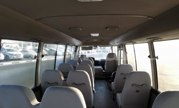 Acheter Occasion Voiture Toyota Coaster Blanc à Pointe–Noire, Région du Kouilou Acheter Occasion Voiture Toyota Coaster Blanc à Pointe–Noire, Région du Kouilou