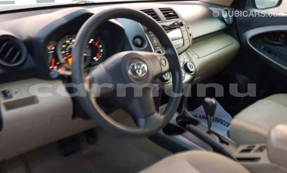 Buy Import Toyota HiAce Blue Truck in Import - Dubai in Region of Bouenza Buy Import Toyota HiAce Blue Truck in Import - Dubai in Region of Bouenza