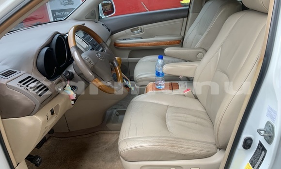 Acheter Occasion Voiture Lexus RX 330 Blanc à Pointe–Noire, Région du Kouilou Acheter Occasion Voiture Lexus RX 330 Blanc à Pointe–Noire, Région du Kouilou