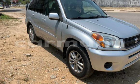 Acheter Occasion Voiture Toyota RAV4 Gris à Pointe–Noire, Région du Kouilou Acheter Occasion Voiture Toyota RAV4 Gris à Pointe–Noire, Région du Kouilou