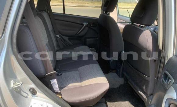Acheter Occasion Voiture Toyota RAV4 Gris à Pointe–Noire, Région du Kouilou Acheter Occasion Voiture Toyota RAV4 Gris à Pointe–Noire, Région du Kouilou