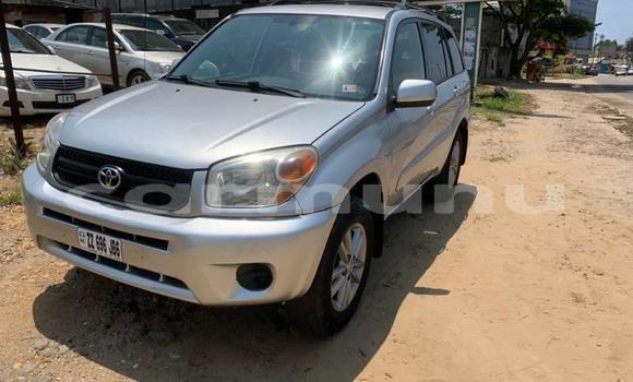 Acheter Occasion Voiture Toyota RAV4 Gris à Pointe–Noire, Région du Kouilou Acheter Occasion Voiture Toyota RAV4 Gris à Pointe–Noire, Région du Kouilou