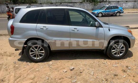 Acheter Occasion Voiture Toyota RAV4 Gris à Pointe–Noire, Région du Kouilou Acheter Occasion Voiture Toyota RAV4 Gris à Pointe–Noire, Région du Kouilou